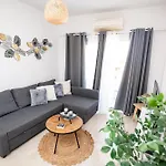 Quattro Beachfront Sea View Ap 34 *