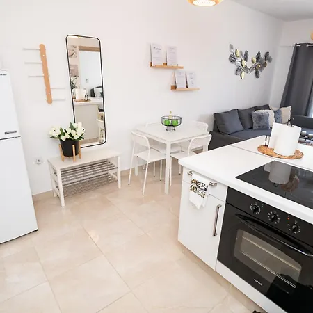 דירה Quattro Beachfront Sea View Ap 34 לרנקה