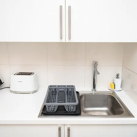 Quattro Beachfront Sea View Ap 34 * Lárnaka