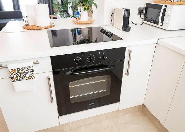 Апартаменти Quattro Beachfront Sea View Ap 34 Ларнака