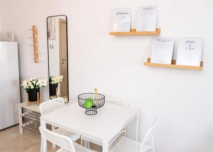 Апартаменти Quattro Beachfront Sea View Ap 34 Ларнака