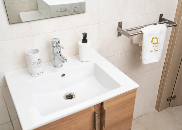 Apartament Quattro Beachfront Sea View Ap 34