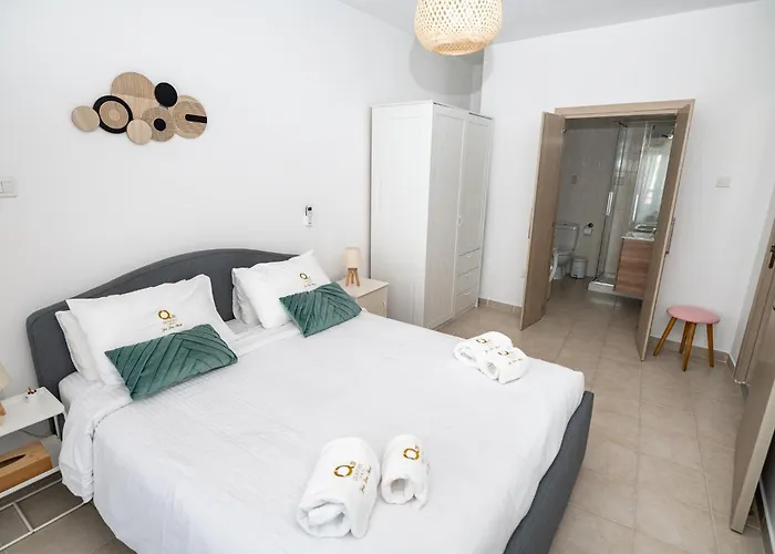 Quattro Beachfront Sea View Ap 34 *