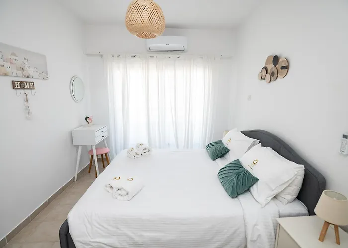 Quattro Beachfront Sea View Ap 34 *