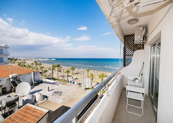 Quattro Beachfront Sea View Ap 34 Apartment